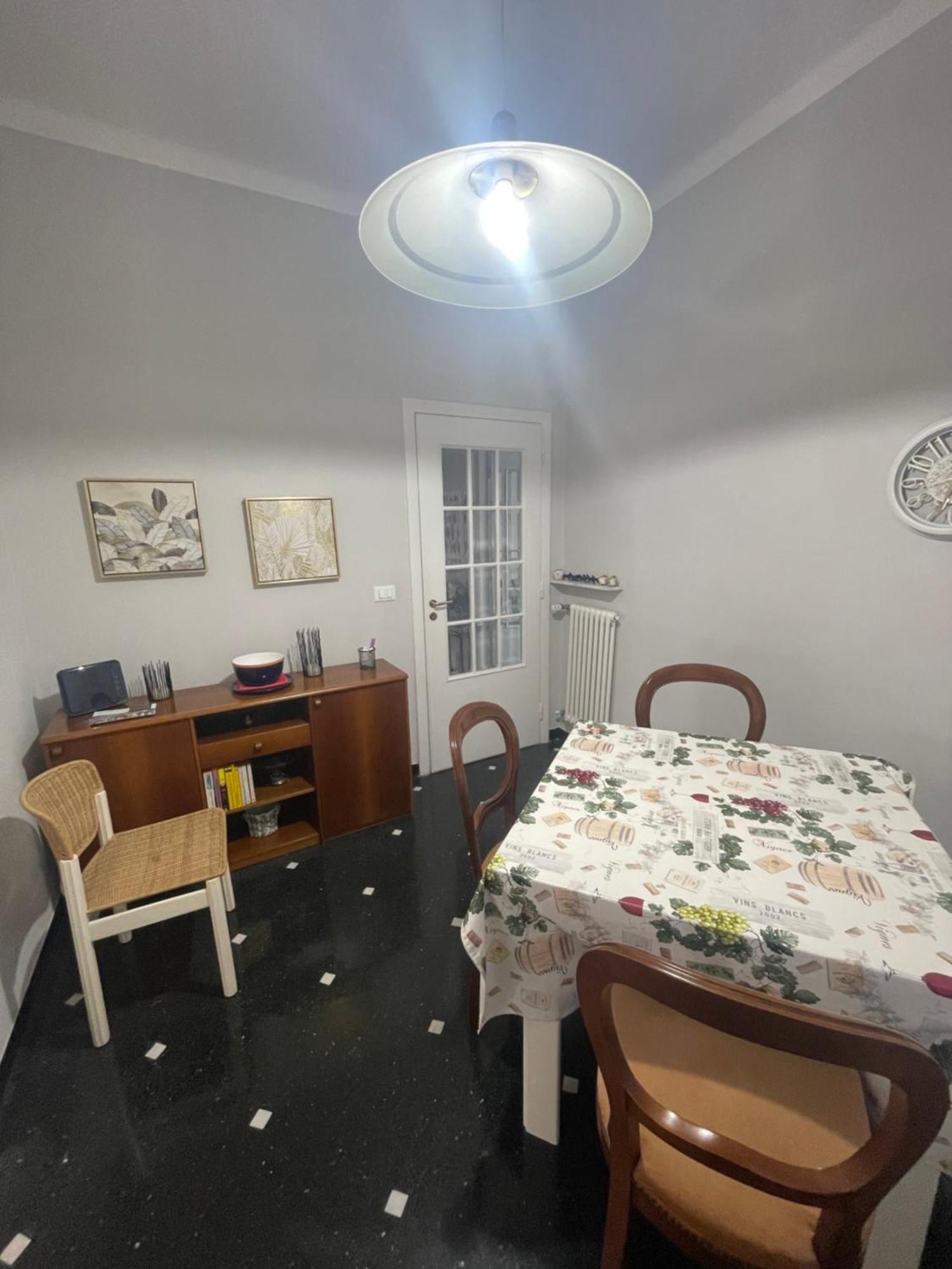 Casa Di Aldo: Una Casa Nel Centro Di Nervi. Genoa Bagian luar foto